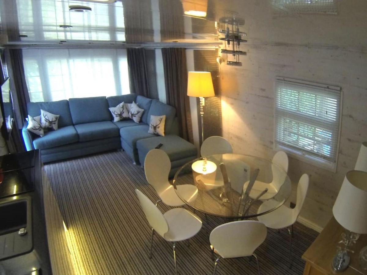 Woodland View - A Place To Escape Apartment Swynnerton Екстериор снимка